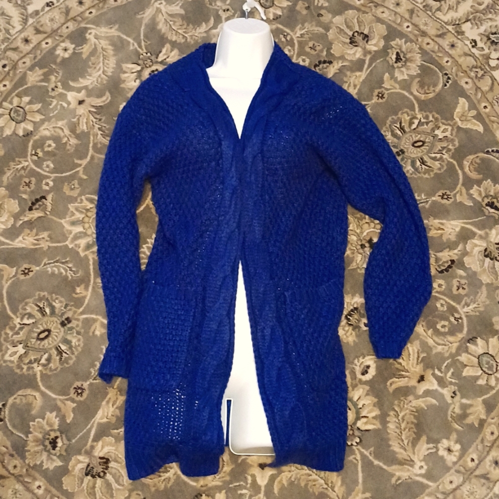 Dark blue knitted cardigan